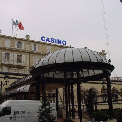 Auvent vitré en fer forgé - Casino - Divonne-les-Bains France