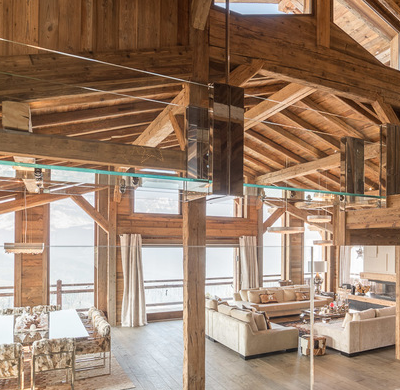 Passerelle "invisible" en inox poli et verre - Chalet - Combloux France